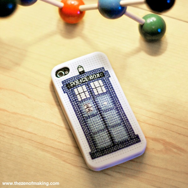 Doctor Who TARDIS iPhone Case Cross-Stitch Pattern