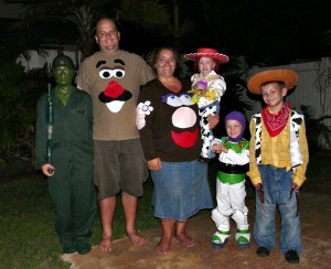 5 Family Costume Ideas for Halloween or Cosplay - Comic Con Family