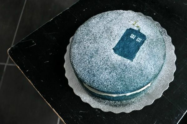 Simple Doctor Who Cake