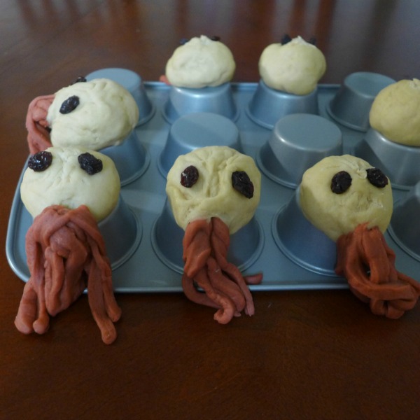 Ood Rolls Will Sing You to Your Sweets