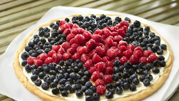 patriotic cookie pizza