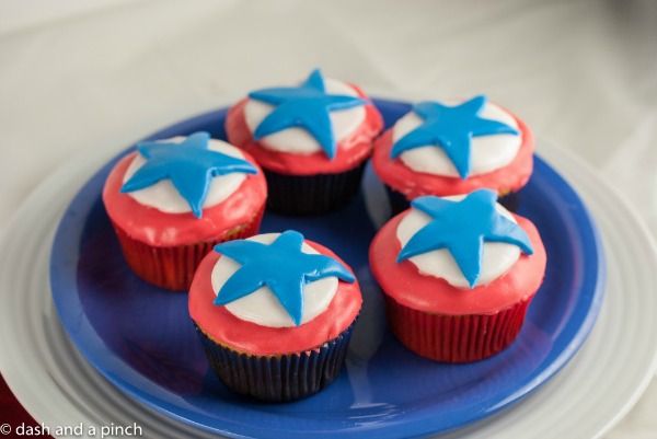 captain america cupcakes