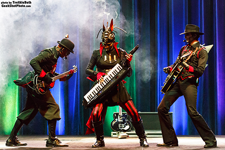 SteamPoweredGiraffe