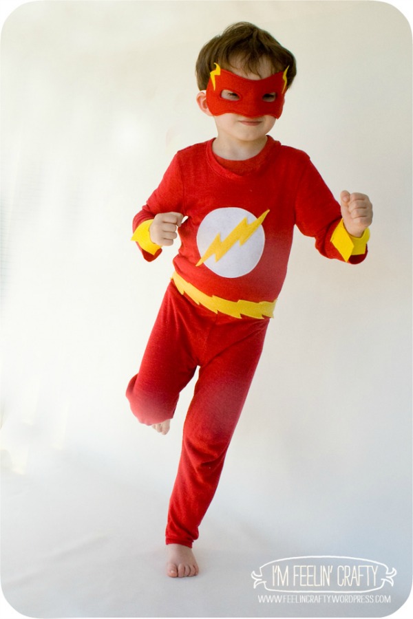 DIY Flash Costume by I'm Feelin' Crafty