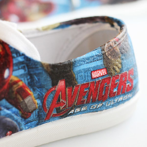 Craft Tutorial: DIY Avengers Superhero Shoes - Comic Con Family