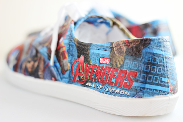 Craft Tutorial: DIY Avengers Superhero Shoes - Comic Con Family