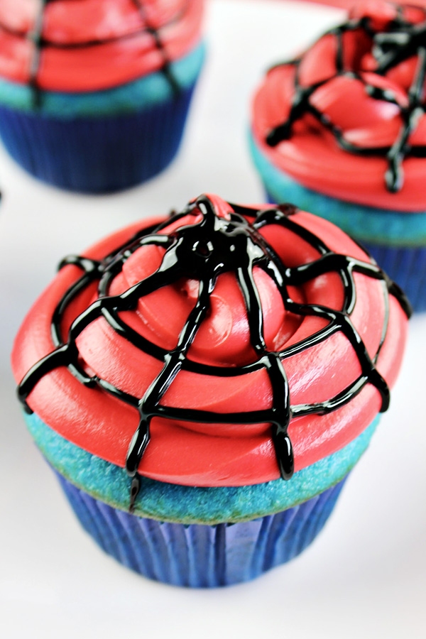 How to Make Easy Spiderman Cupcakes