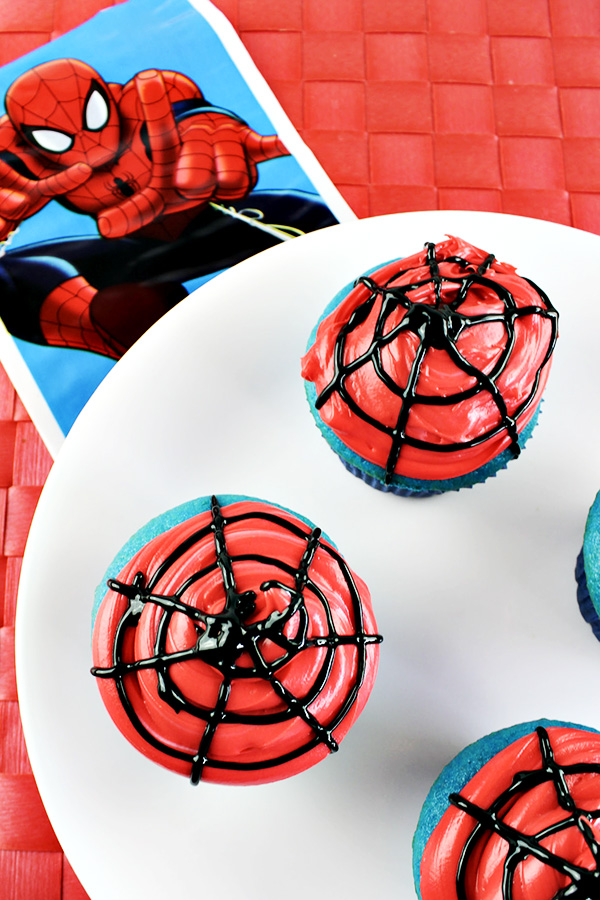 How to Make Easy Spiderman Cupcakes