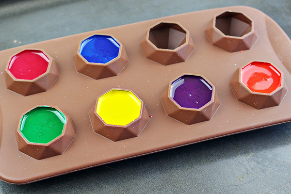 DIY Avengers Infinity Crystal Crayons